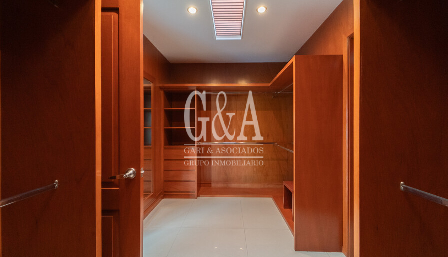 CASA EN VENTA VALLE REAL