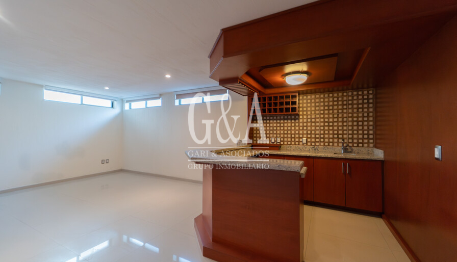 CASA EN VENTA VALLE REAL