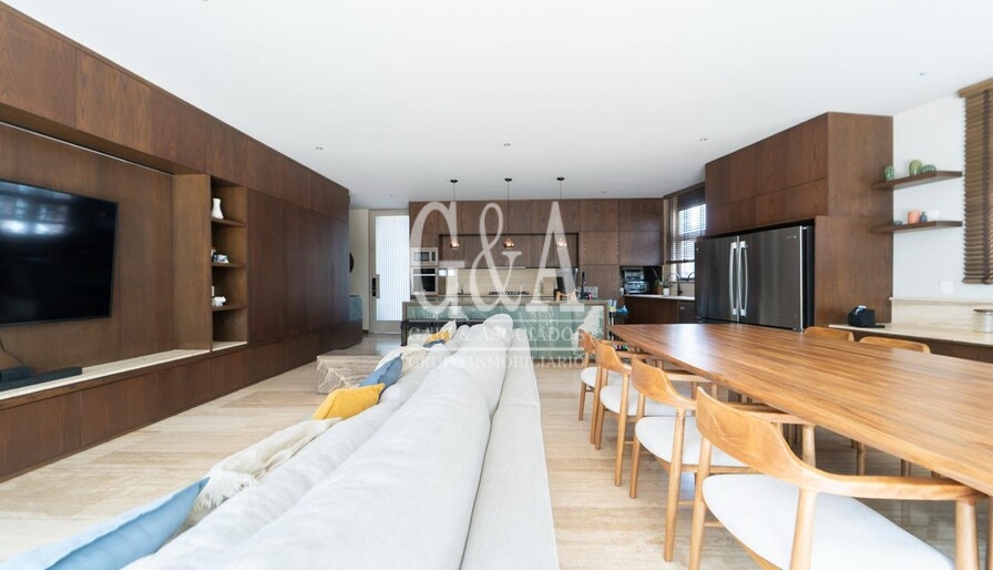 CASA EN VENTA CERCA DEL PARQUE METROPOLITANO