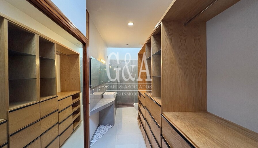 CASA EN VENTA  COTO 2 SOARE