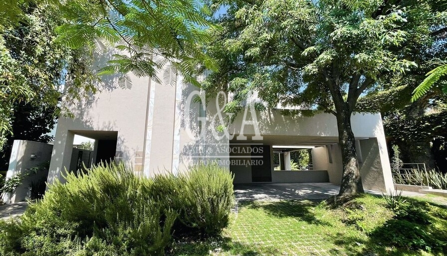 INCREIBLE CASA DE LUJO EN VALLE REAL