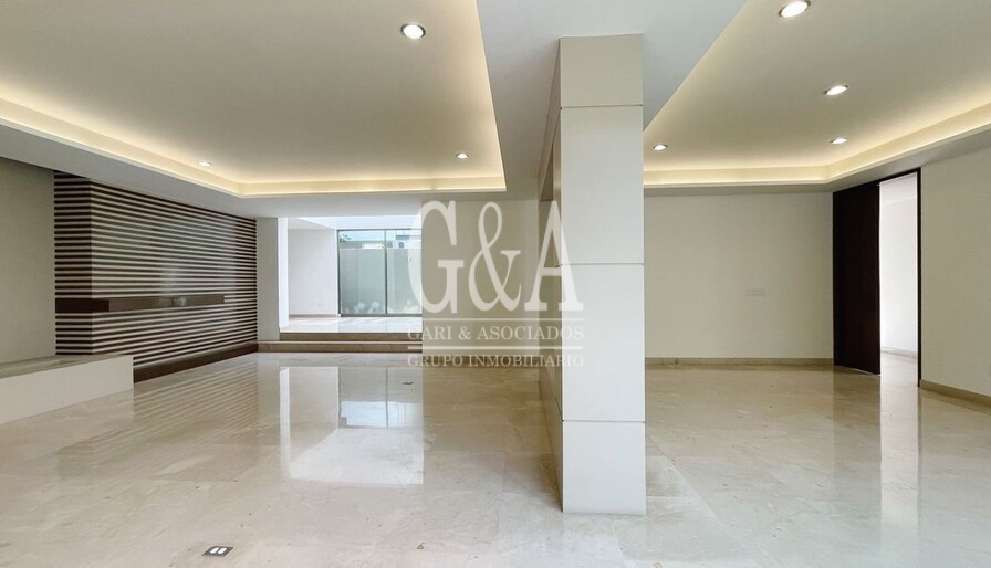 INCREIBLE CASA DE LUJO EN VALLE REAL