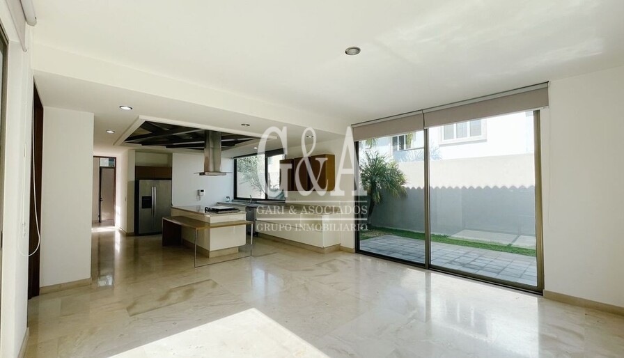 INCREIBLE CASA DE LUJO EN VALLE REAL