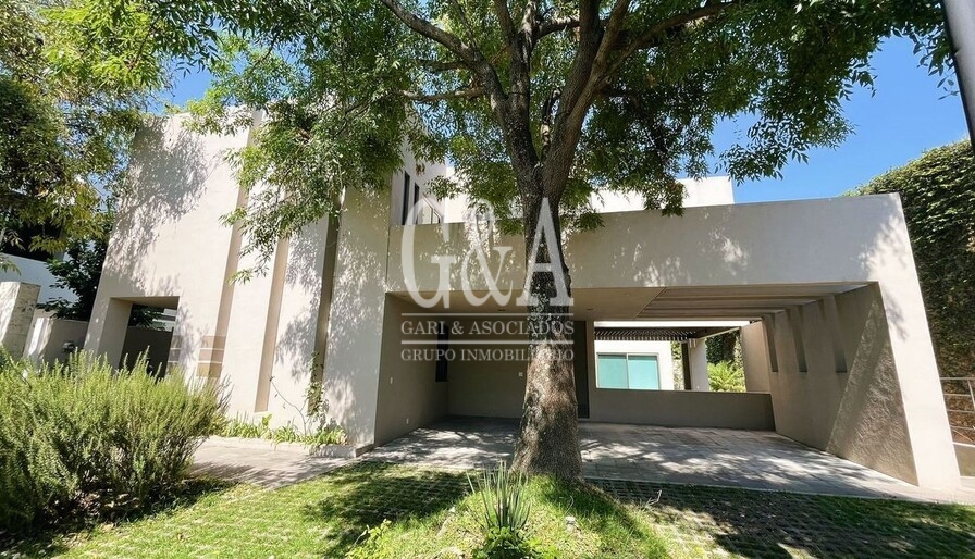 INCREIBLE CASA DE LUJO EN VALLE REAL