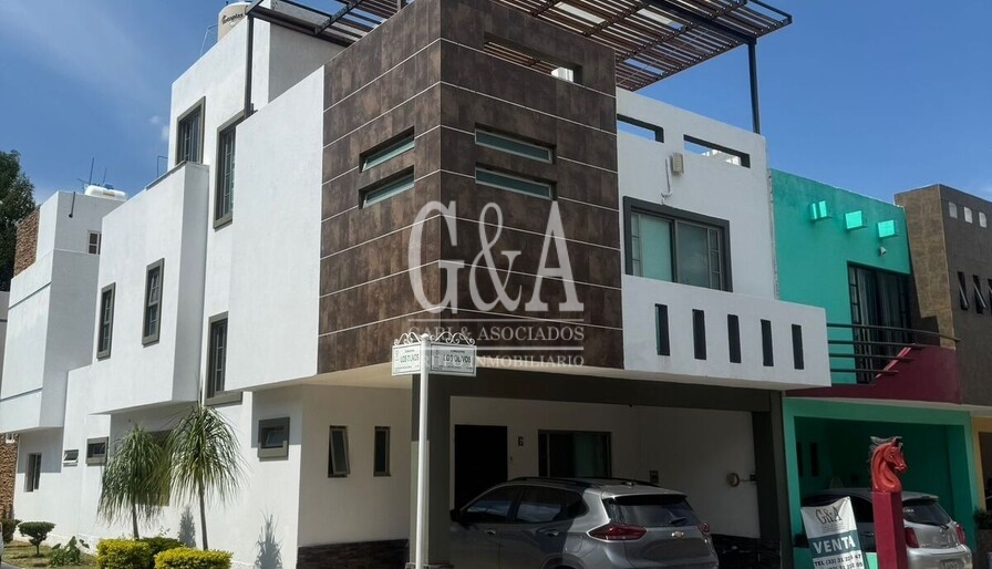 CASA VENTA EN VALDEPEÑAS