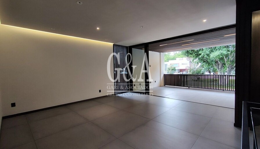 CASA EN VENTA EN OLIVOS