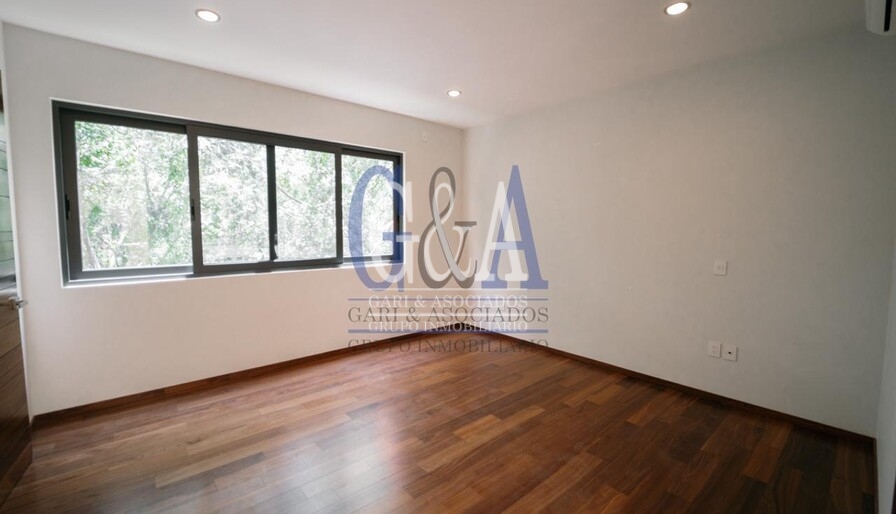 CASA EN VENTA EN COTO VENECIA