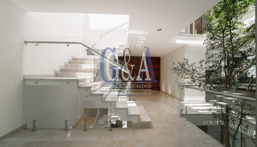 CASA EN VENTA EN COTO VENECIA