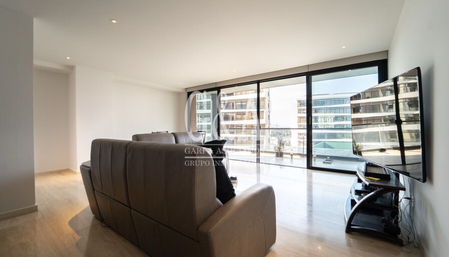 DEPARTAMENTO EN VENTA TORRE EMILE, ZONA REAL.