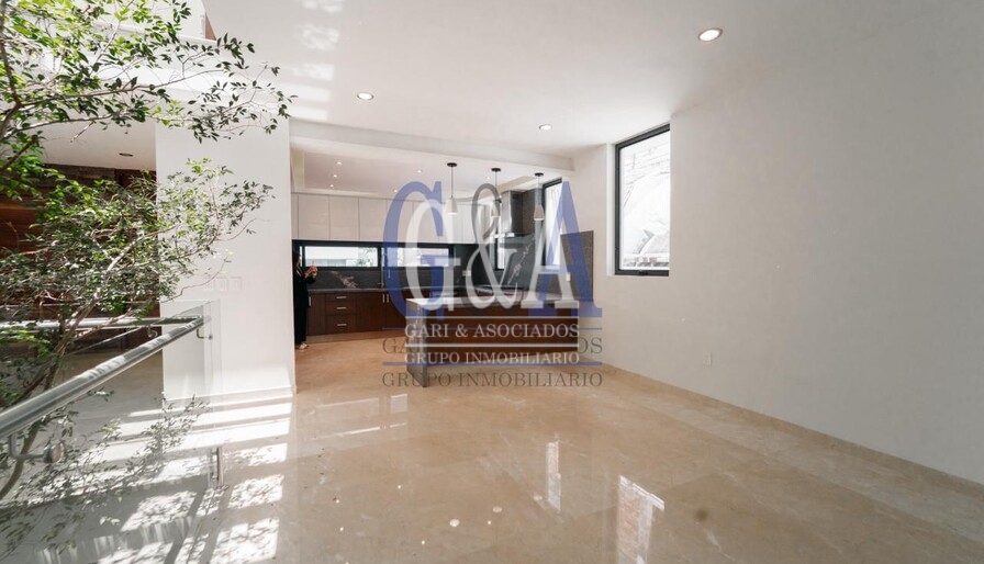 CASA EN VENTA EN COTO VENECIA