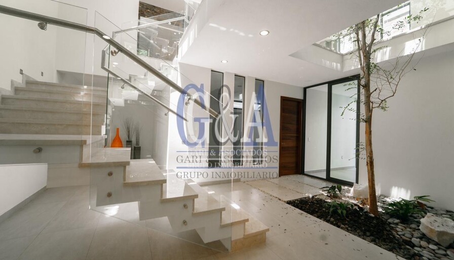 CASA EN VENTA EN COTO VENECIA