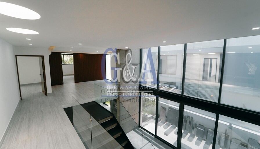CASA RENTA EN VALLE REAL