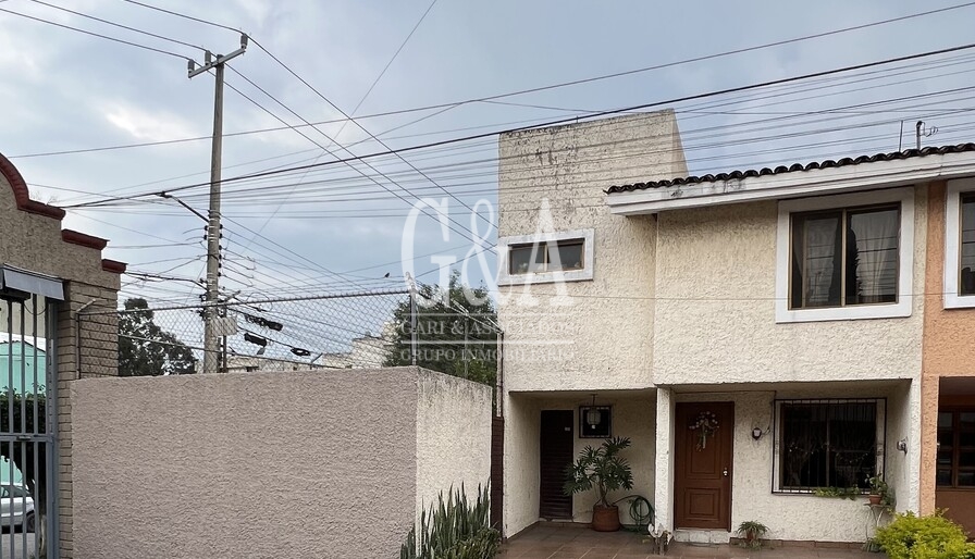 CASA EN VENTA DENTRO DE COTO EN RESIDENCIAL LOMA BONITA