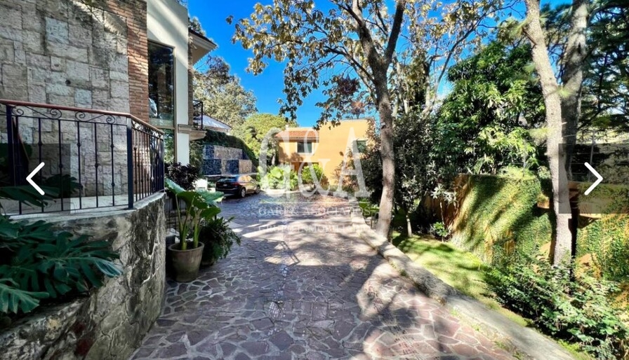 INCREIBLE CASA EN PINAR DE LA VENTA