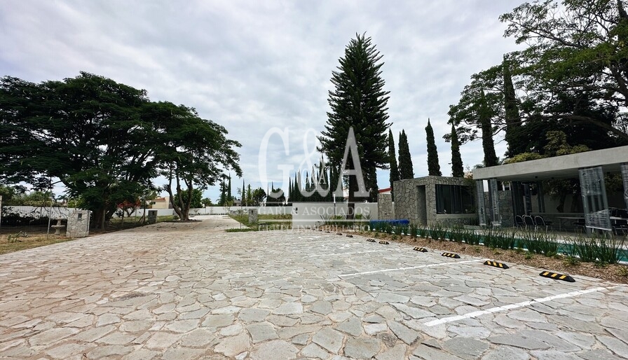 Terrenos en Jardín Real