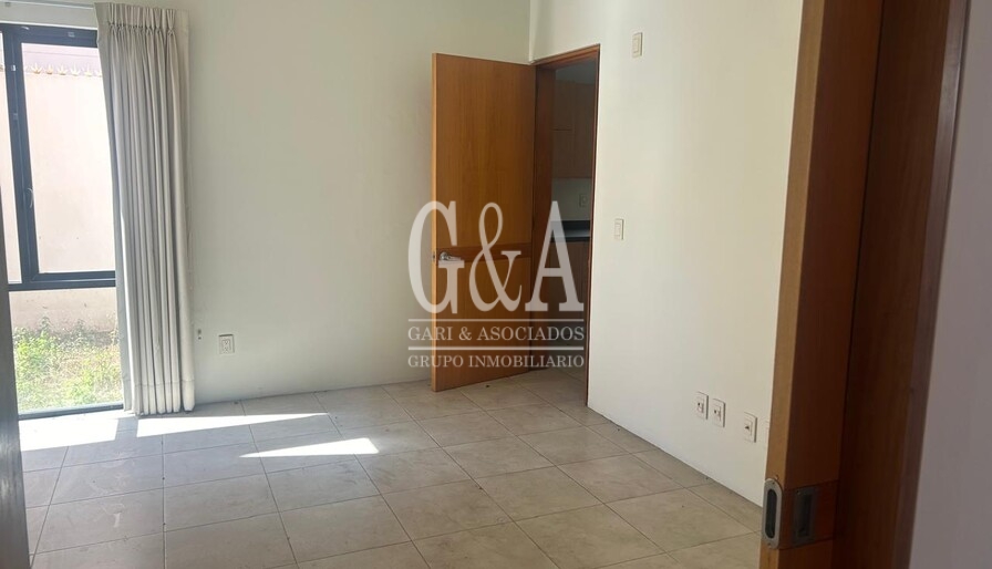 CASA EN VENTA EN SOLARES RESIDENCIAL