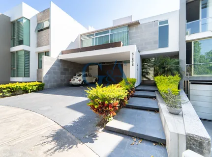 CASA EN VENTA LOS OLIVOS