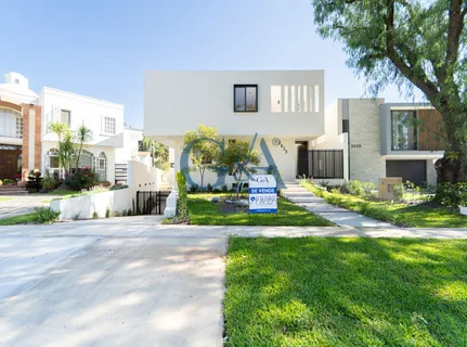 VENTA DE CASA EN VALLE REAL