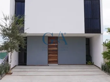 CASA NUEVA EN VENTA EN FLOR DE LOTO, LA TIJERA.
