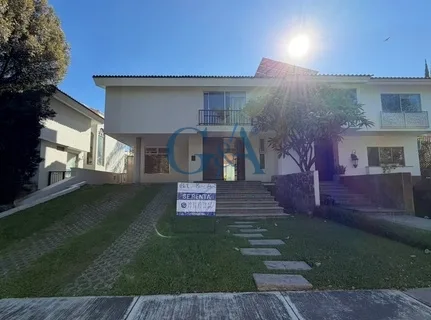 CASA EN RENTA VALLE REAL