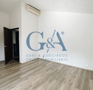 RESIDENCIA EN RENTA EN COLINAS DE SAN JAVIER.