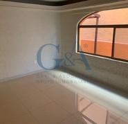 EXCELENTE CASA EN ROYAL COUNTRY