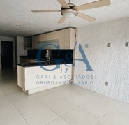 RESIDENCIA EN RENTA EN COLINAS DE SAN JAVIER.