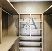 ESPECTACULAR CASA EN LA CIMA DE ZAPOPAN