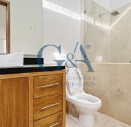 SANTILLANA FRENTE A PARQUE