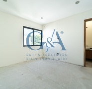 CASA EN VENTA EN VALLE REAL SOBRE AVENIDA