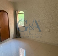 EXCELENTE CASA EN ROYAL COUNTRY