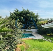 RESIDENCIA EN RENTA EN COLINAS DE SAN JAVIER.