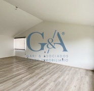 RESIDENCIA EN RENTA EN COLINAS DE SAN JAVIER.