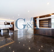 CASA EN VENTA EN VALLE REAL SOBRE AVENIDA