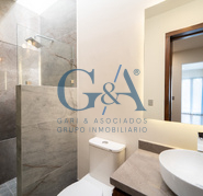 CASA EN VENTA EN VALLE REAL SOBRE AVENIDA