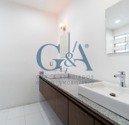 CASA EN RENTA SANTILLANA COTO 1