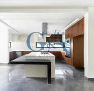 CASA EN VENTA EN VALLE REAL SOBRE AVENIDA