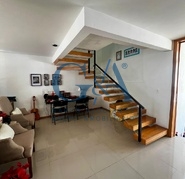 CASA EN VENTA DENTRO DE COTO EN BOSQUES DE SANTA ANITA