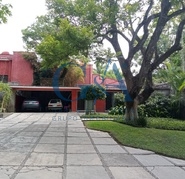 Bonita Residencia en Las Quintas