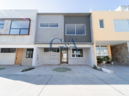 Casa en Venta en Solares  Coto Muraan