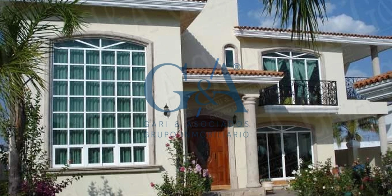 Hermosa Residencia en El Palomar