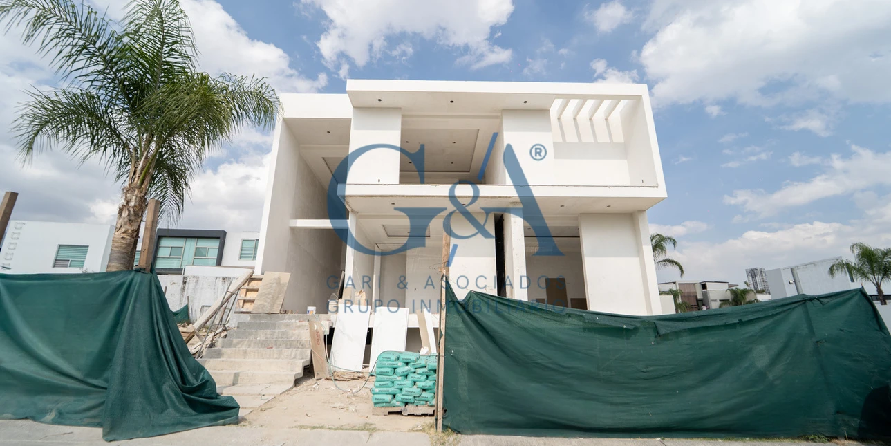 CASA EN RENTA EN VILLA VERONA