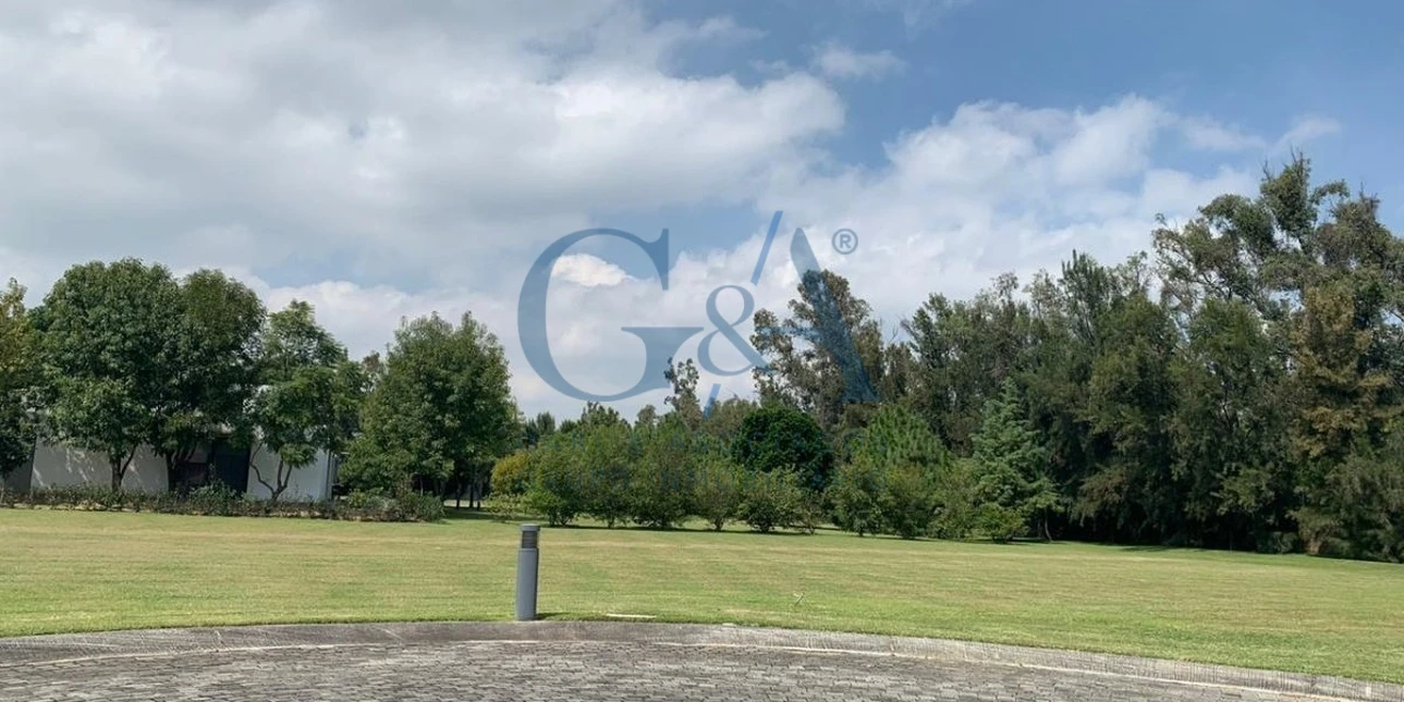 EXCELENTE TERRENO EN LOS SAUCES